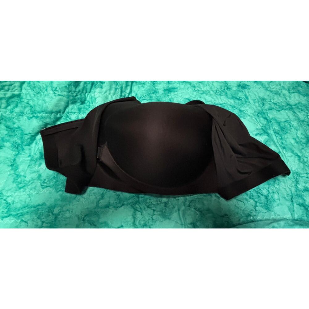 Black VSX Knockout™ Front-Close Sports Bra size 40G Victoria Secret